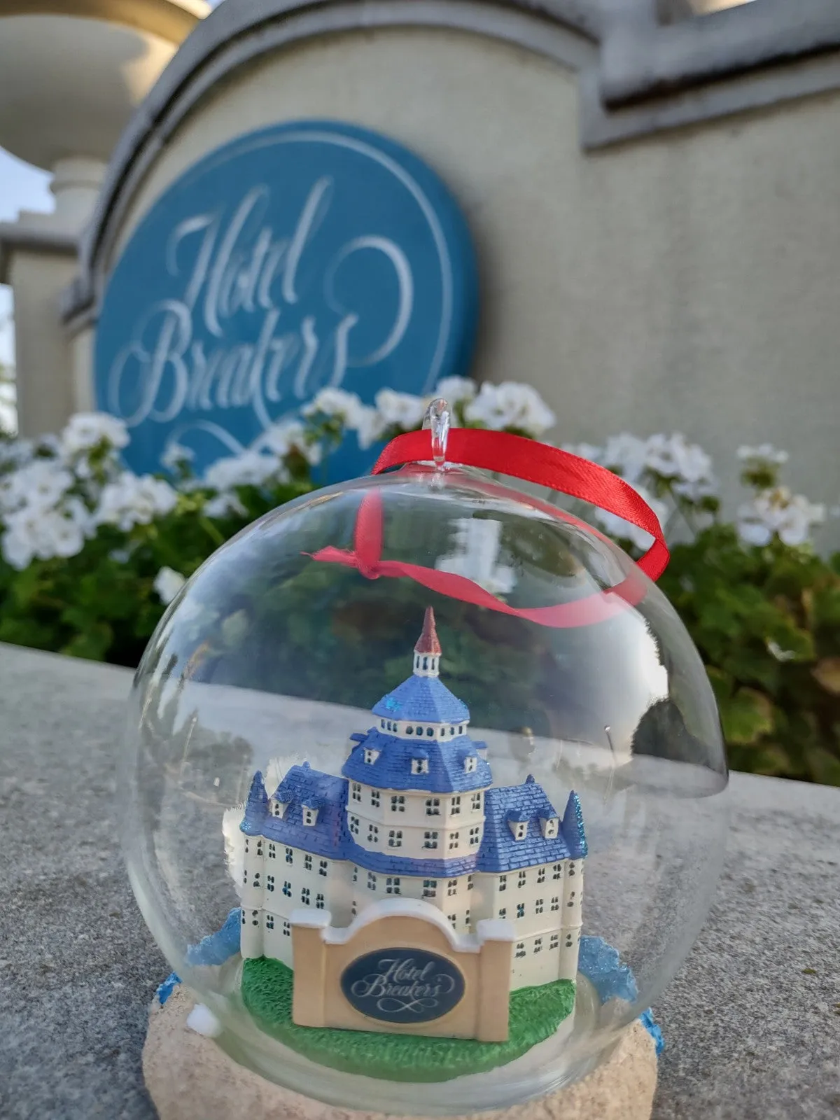 Cedar Point Hotel Breakers Limited Edition Glass Ornament