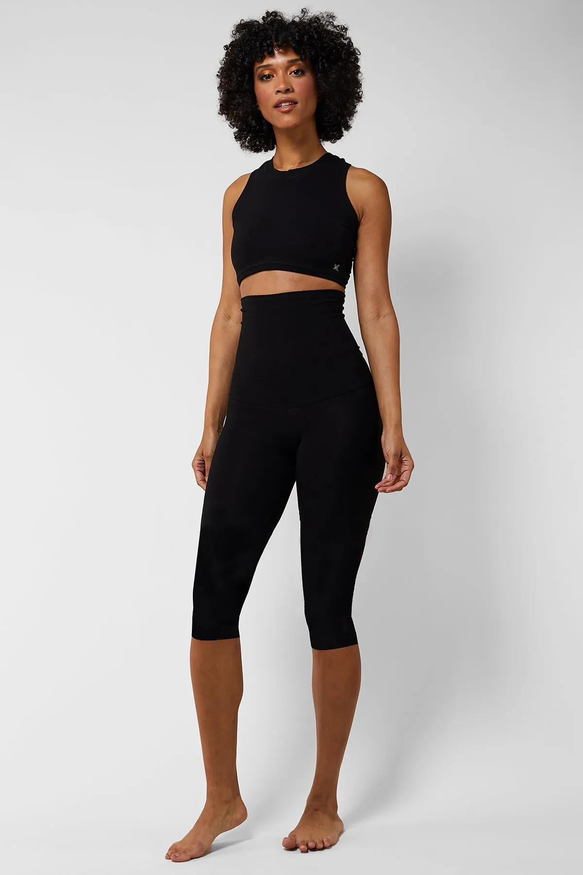 Extra Strong Compression Capri with High Waisted Tummy Control Black