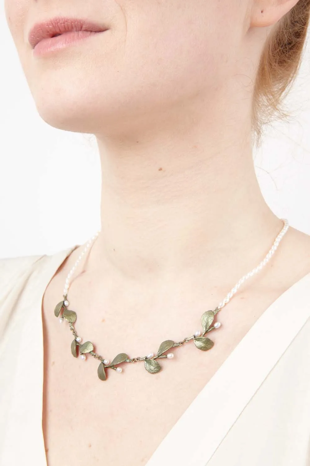 Irish Thorn Necklace - Pearl Contour