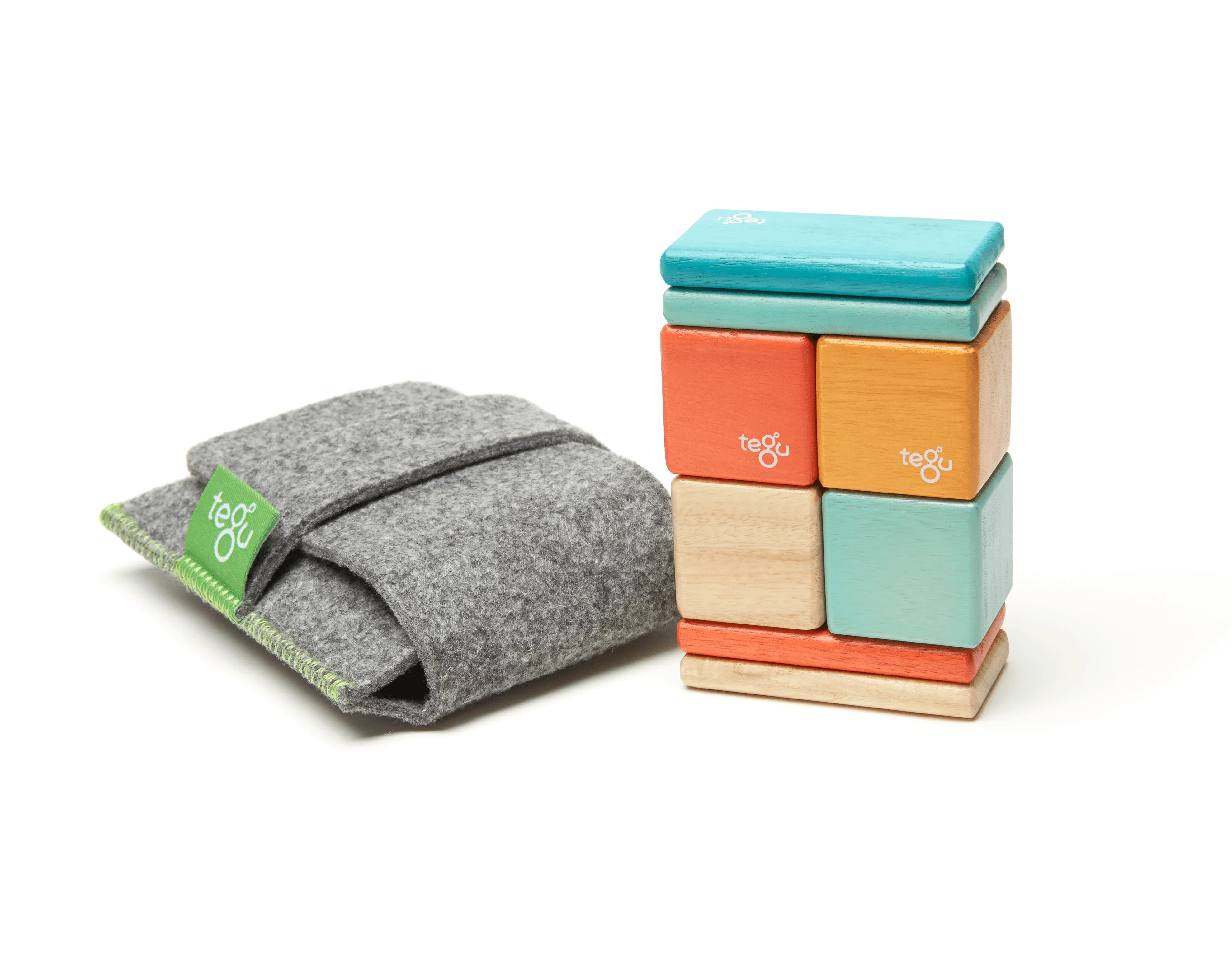 Magnetic Wooden Blocks & Travel Pouch - 8 Pieces