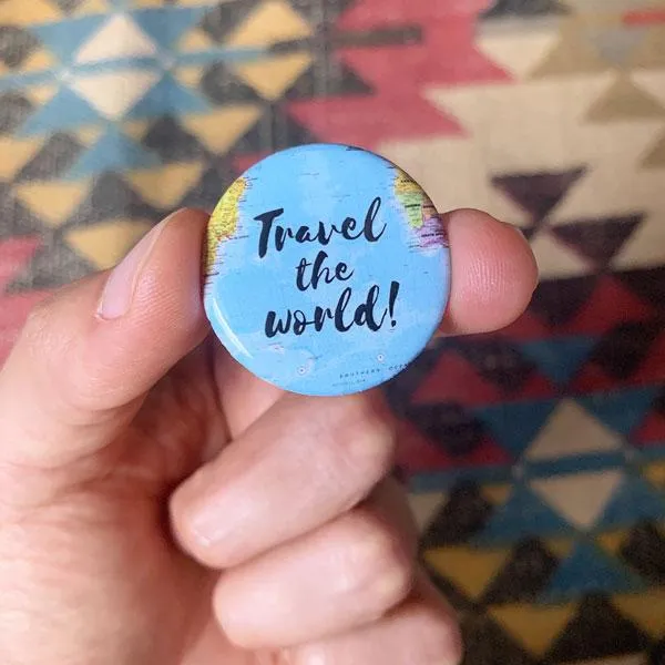 Travel The World | Pin Button